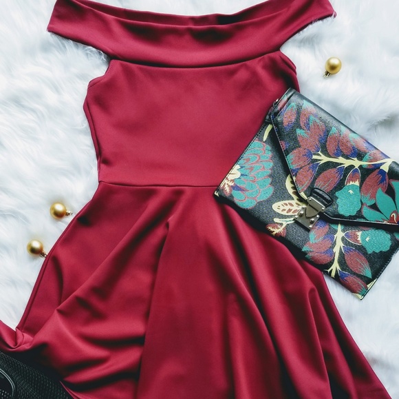 Boohoo Dresses & Skirts - BOOHOO Tamsin Off the Shoulder Skater Dress